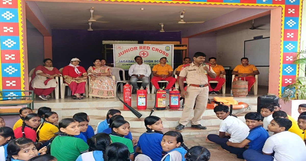 Natural Disaster Response Workshop Program at Gunthapada Jagdalpur High School